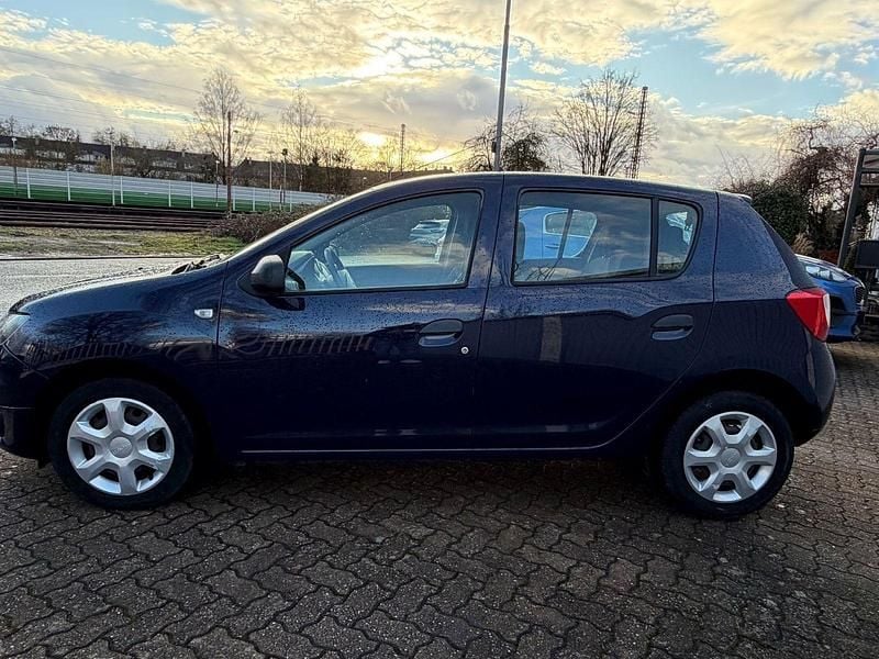 Gebraucht Dacia Sandero Ambiance 75 PS (55 kW) 2014 Blau Kleinwagen