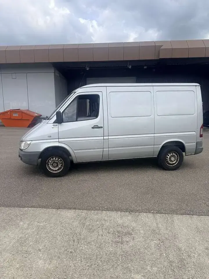 Brugt Mercedes Sprinter 109 HK (80 kW) 2005 Grå Van