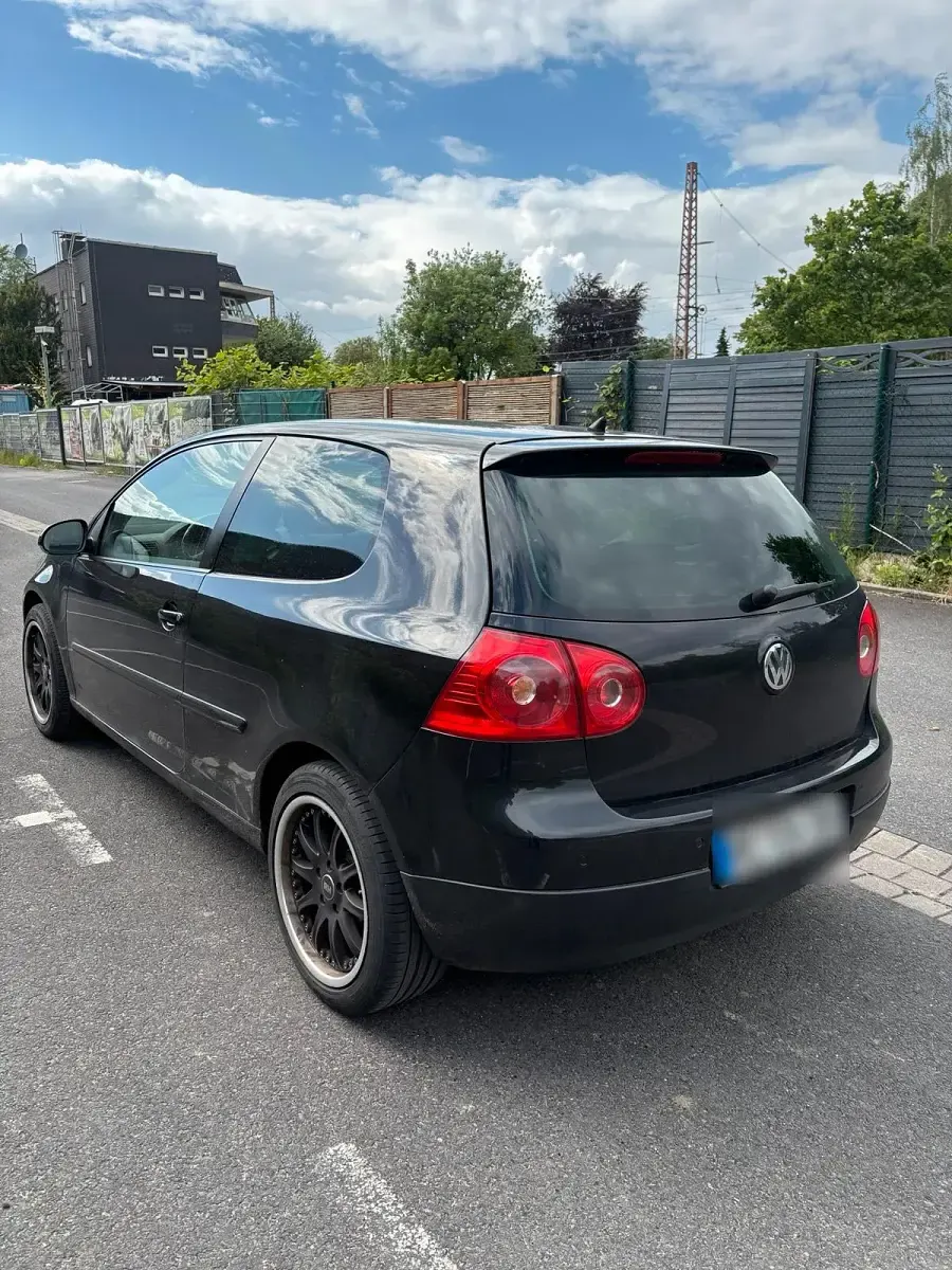 Gebraucht VW Golf V 110 PS (80 kW) 2007 Schwarz Kleinwagen