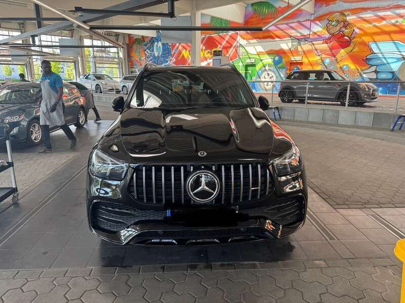 Schwarz Gebraucht 2021 Mercedes GLE53 AMG AMG SUV | 72.000 € (Guter Preis) - Bild 1/4