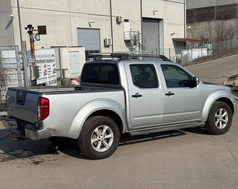 Gebraucht Nissan Navara 171 PS (125 kW) 2009 Silber Pickup