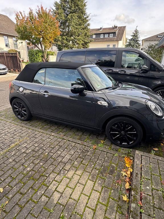 Grau Gebraucht 2020 Mini Cooper S Kleinwagen | 22.700 € (Etwas zu teuer) - Bild 1/4