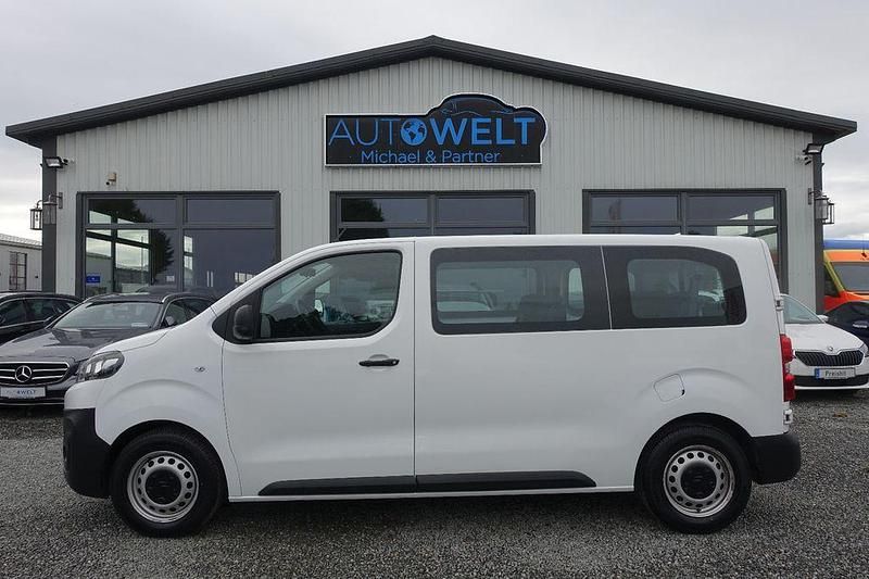 Second-hand Citroën Jumpy 116 CP (85 kW) 2017 Alb Monovolum