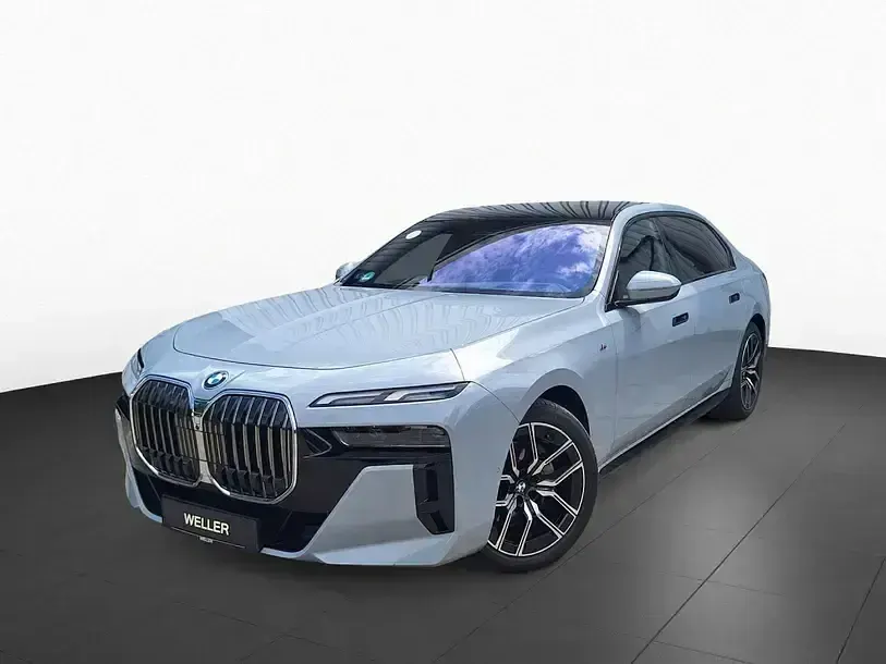 Gebraucht BMW 740 M Sport 299 PS (219 kW) 2024 Brooklyn grau (grau) Limousine