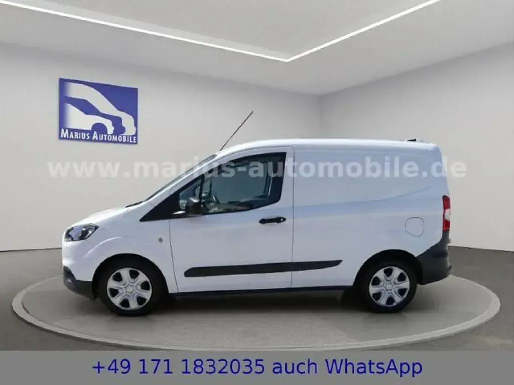Gebraucht Ford Transit Trend 101 PS (74 kW) 2023 Weiß Van