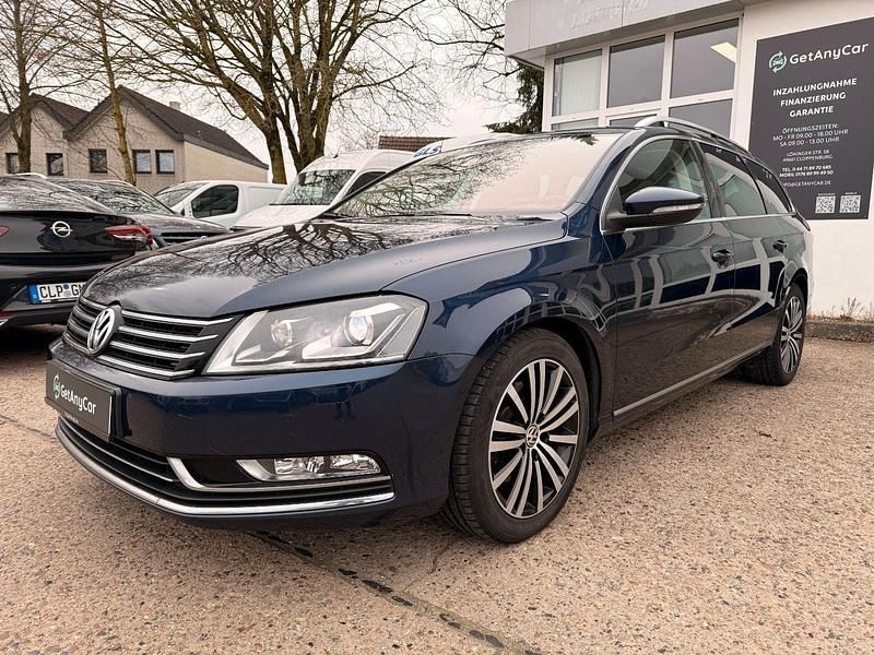 Gebraucht VW Passat Highline 177 PS (130 kW) 2013 Blau Kombi