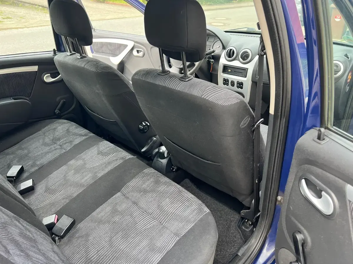 Gebraucht Dacia Sandero 75 PS (55 kW) 2008 Blau Kleinwagen
