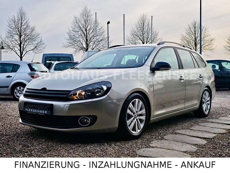 Gebraucht VW Golf VI Match 122 PS (89 kW) 2013 Silber Kleinwagen