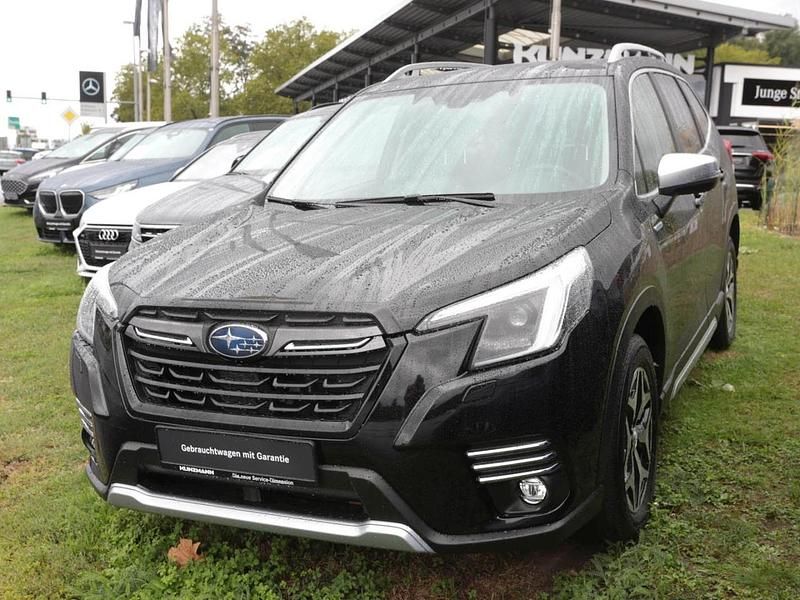 Schwarz Gebraucht 2023 Subaru Forester Comfort SUV | 30.250 € (Fairer Preis) - Bild 1/4