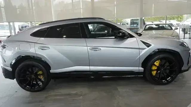 Gebraucht Lamborghini Urus 650 PS (478 kW) 2023 Silber SUV