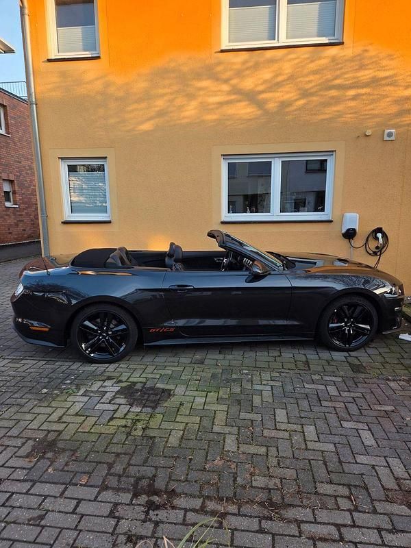 Gebraucht Ford Mustang GT 446 PS (328 kW) 2024 Grau Cabrio