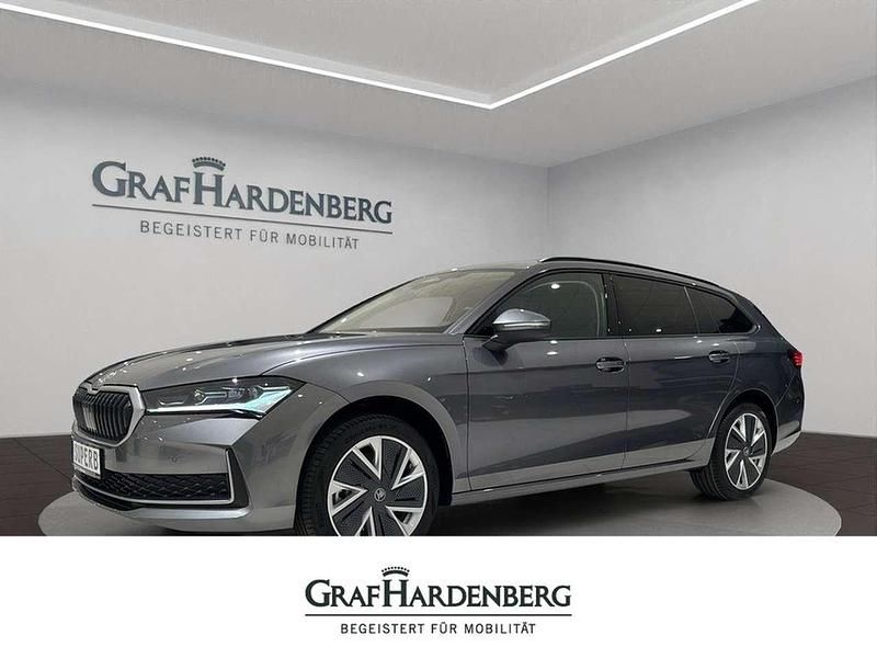 Neu Skoda Superb Selection 193 PS (141 kW) 2026 Graphite grau metallic Kombi
