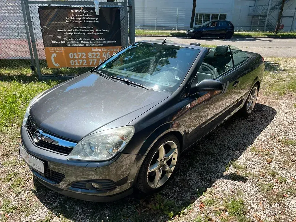 Gebraucht Opel Astra 179 PS (131 kW) 2008 Grau Cabrio