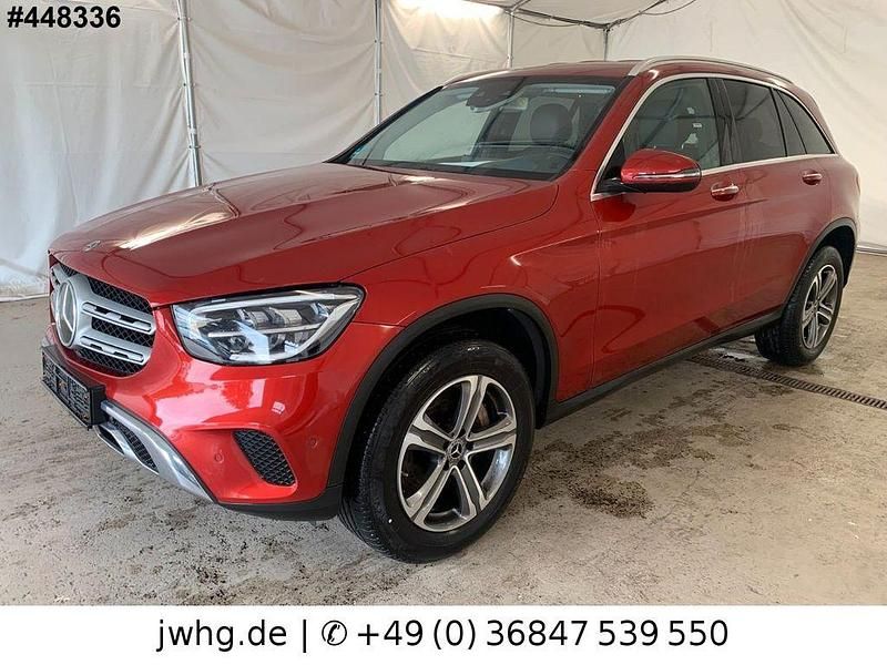 Rot Gebraucht 2020 Mercedes GLC220 SUV | 30.450 € (Superpreis) - Bild 1/4