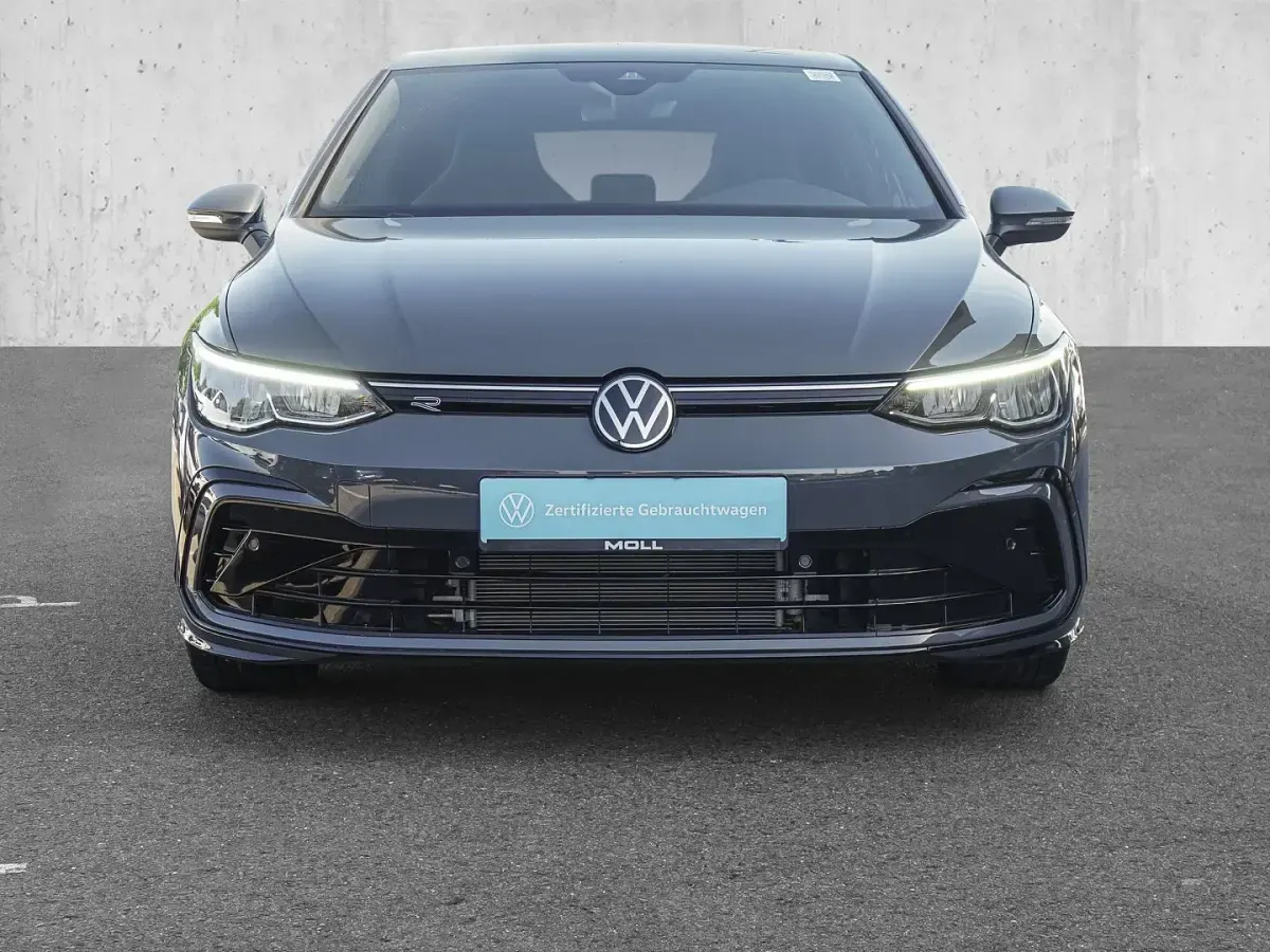 Gebraucht VW Golf VIII R-line 150 PS (110 kW) 2024 Delfingrau (metallic) Limousine