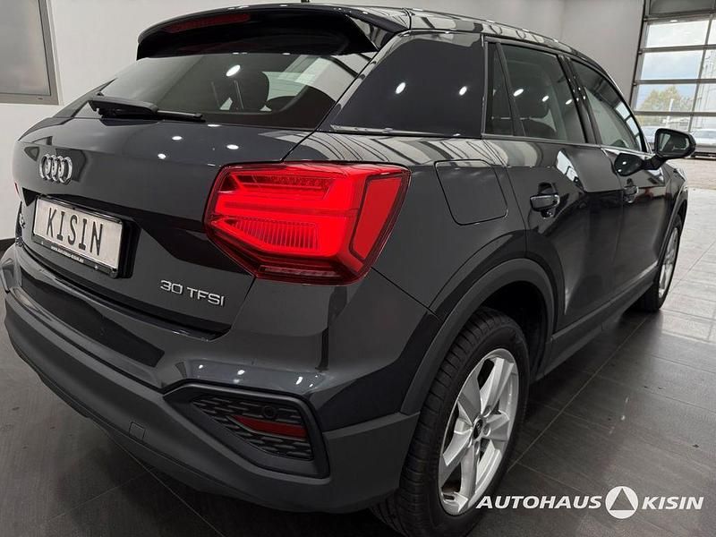Gebraucht Audi Q2 110 PS (80 kW) 2024 Grey metallic SUV