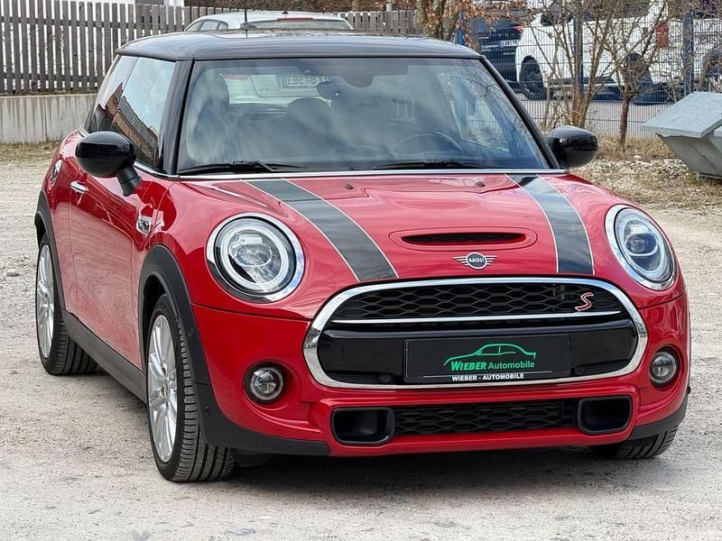 Gebraucht Mini Cooper 178 PS (130 kW) 2020 Rot Kleinwagen