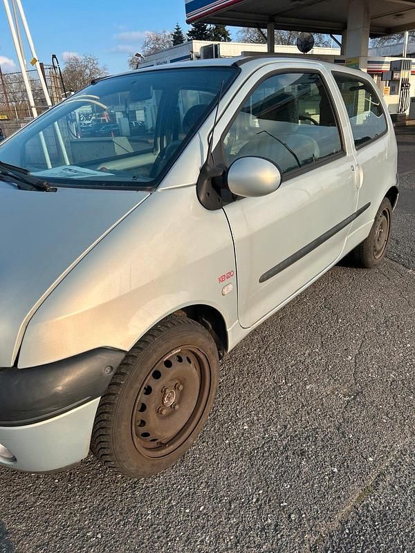 Gebraucht Renault Twingo 75 PS (55 kW) 2006 Andere farben Kleinwagen
