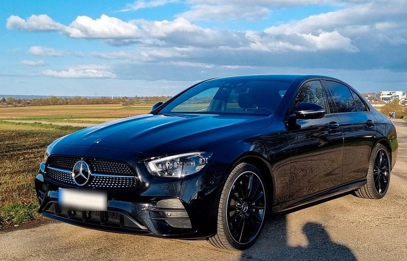 Gebraucht Mercedes E450 Night 367 PS (269 kW) 2023 Schwarz Limousine