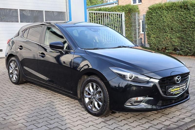 Schwarz Gebraucht 2017 Mazda 3 Sports-Line Limousine | 12.490 € (Fairer Preis) - Bild 1/4