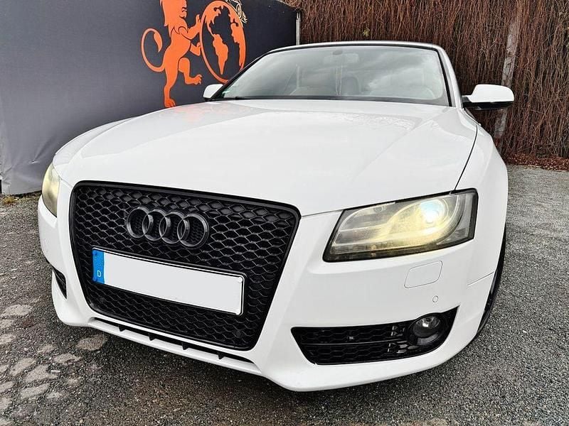 Weiß Gebraucht 2011 Audi A5 Cabriolet Comfort Cabrio | 9.990 € (Guter Preis) - Bild 1/4