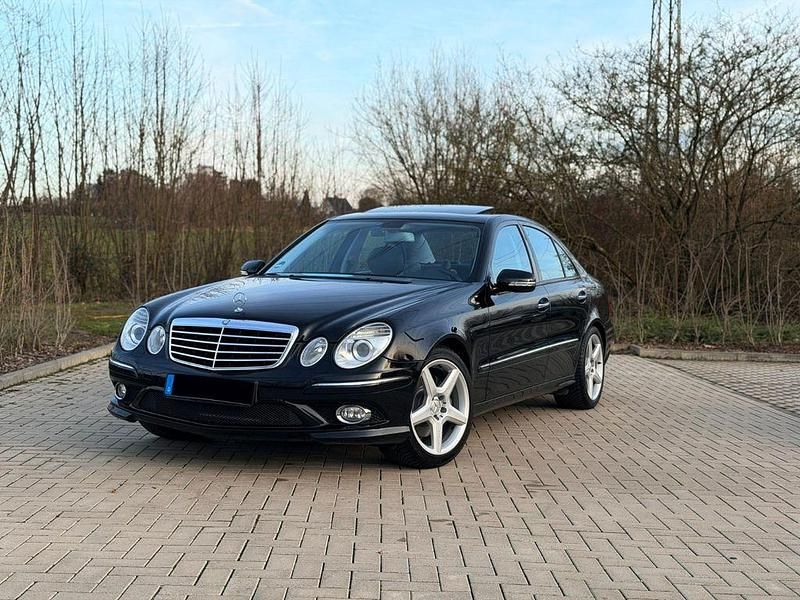 Gebraucht Mercedes E350 AMG 272 PS (200 kW) 2007 Schwarz Limousine