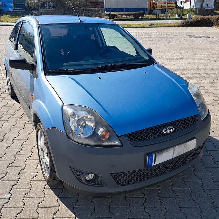 Gebraucht Ford Fiesta Ambiente 69 PS (50 kW) 2006 Blau Kleinwagen
