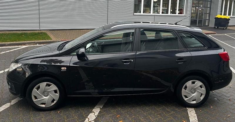 Schwarz Gebraucht 2011 Seat Ibiza Style Limousine | 3.250 € (Fairer Preis) - Bild 1/4