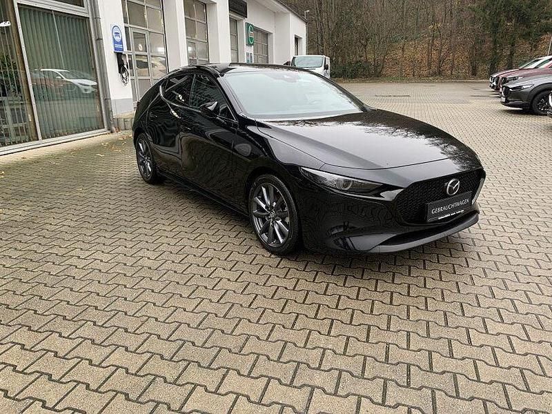 Gebraucht Mazda 3 Selection 122 PS (89 kW) 2020 Schwarz Limousine
