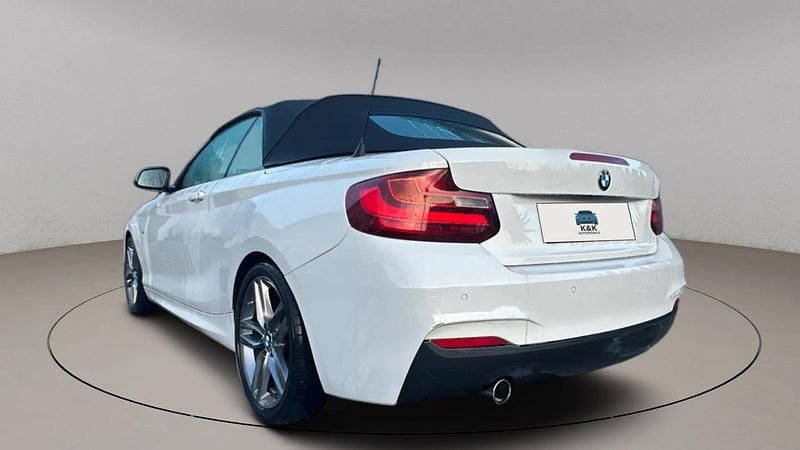 Gebraucht BMW 218 M Sport 150 PS (110 kW) 2015 Weiß Cabrio