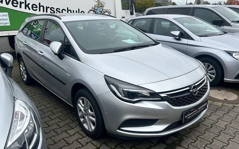 Gebraucht Opel Astra Edition 110 PS (80 kW) 2019 Silber Limousine