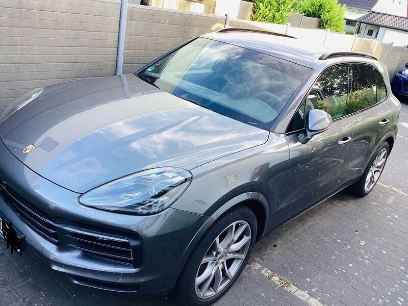 Grau Gebraucht 2019 Porsche Cayenne SUV | 58.600 € (Guter Preis) - Bild 1/4
