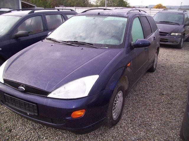 Gebraucht Ford Focus Finesse 116 PS (85 kW) 2001 Blau metallic Kombi