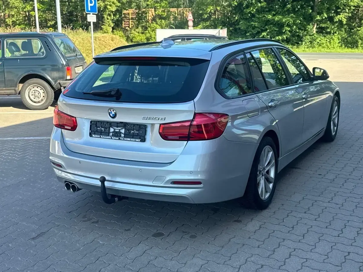 Gebraucht BMW 320 Performance 190 PS (139 kW) 2016 Silber Kombi