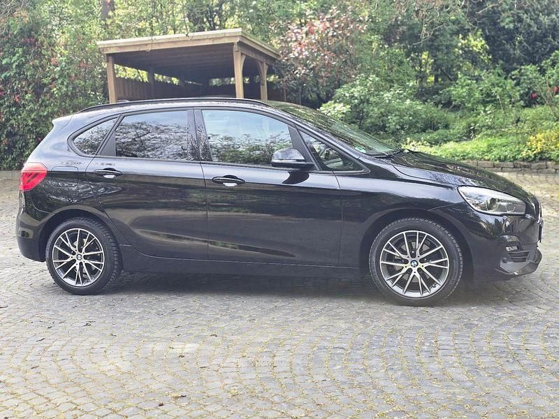 Second-hand BMW 218 140 CP (102 kW) 2018 Negru Break