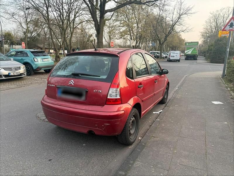 Gebraucht Citroën C3 60 PS (44 kW) 2006 Rot Kleinwagen