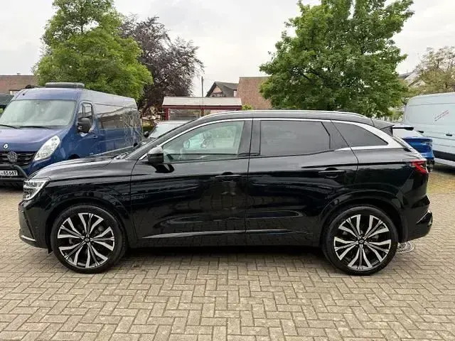Gebraucht Renault Austral Iconic 200 PS (147 kW) 2023 Sternenschwarz SUV