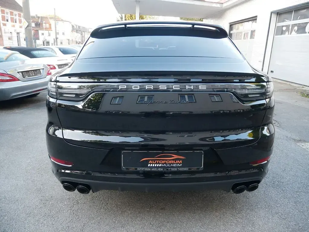 Gebraucht Porsche Cayenne 549 PS (403 kW) 2019 Schwarz SUV