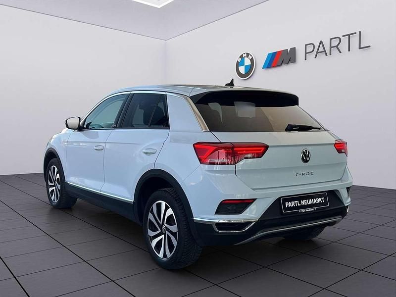 Gebraucht VW T-Roc 150 PS (110 kW) 2021 White silver SUV