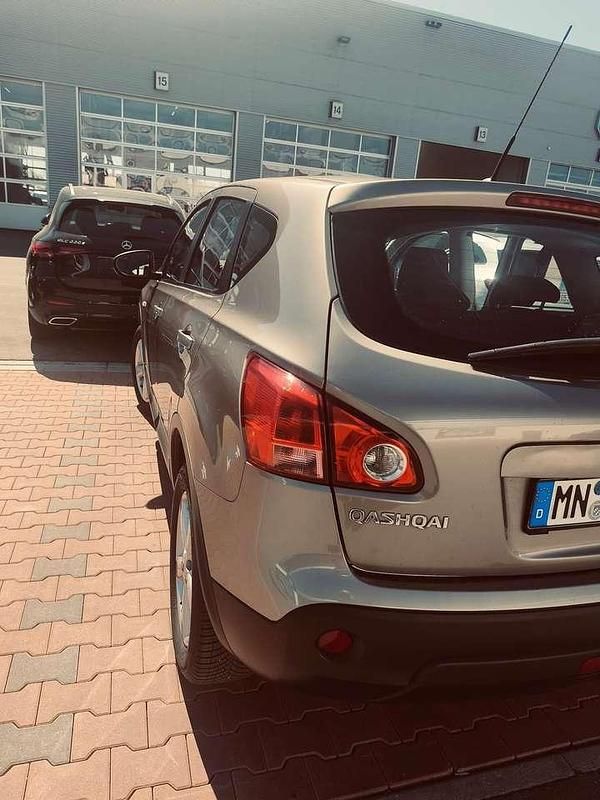 Gebraucht Nissan Qashqai Acenta 114 PS (83 kW) 2009 Bronze SUV