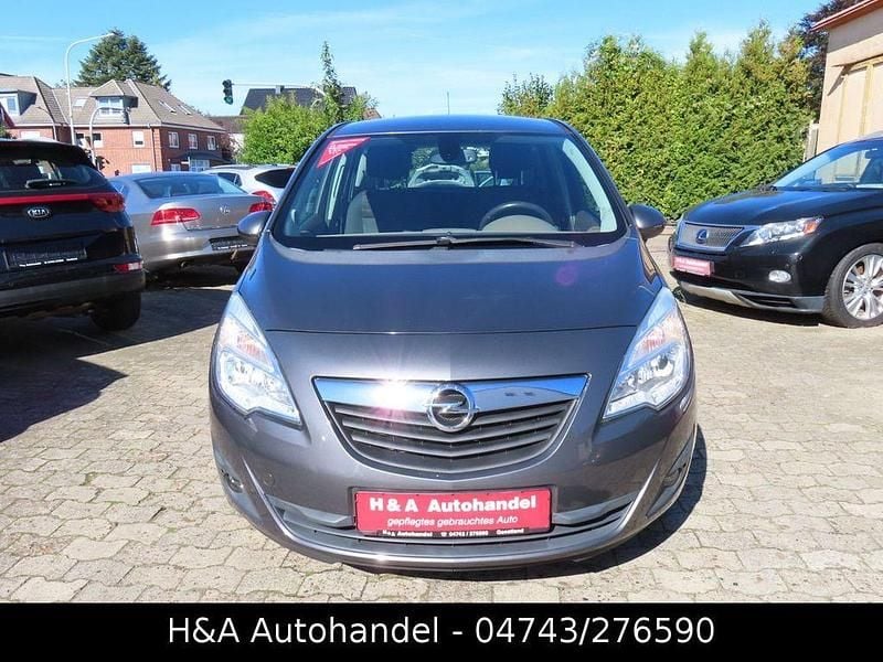 Grau Gebraucht 2010 Opel Meriva Edition Van / Kleinbus | 4.999 € (Fairer Preis) - Bild 1/4