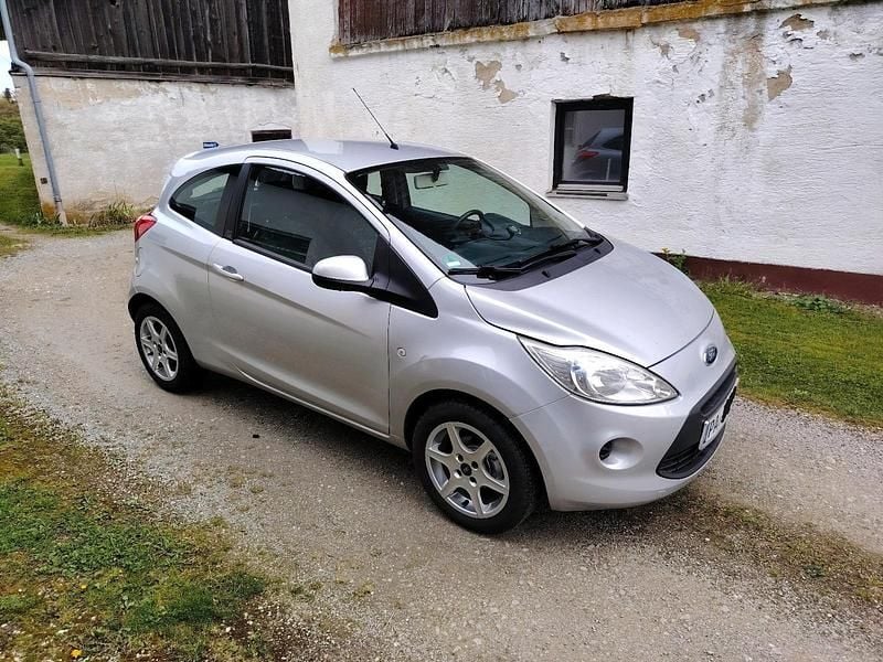 Second-hand Ford Ka 75 CP (55 kW) 2014 Argintiu Hatchback