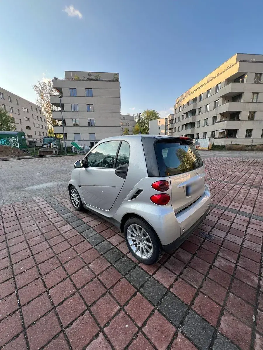 Gebraucht Smart ForTwo Coupé 71 PS (52 kW) 2009 Silber Coupé