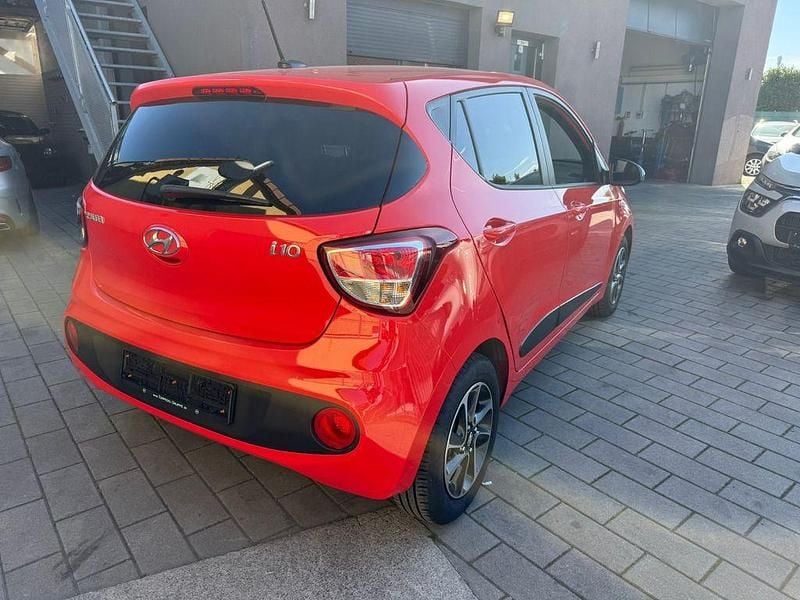 Gebraucht Hyundai i10 87 PS (63 kW) 2019 Rot Kleinwagen