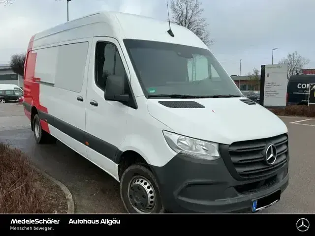 Używany Mercedes Sprinter 170 KM (125 kW) 2022 Biały Van
