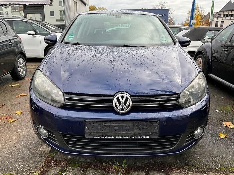 Blau Gebraucht 2012 VW Golf VI Comfortline Limousine | 4.990 € (Superpreis) - Bild 1/4