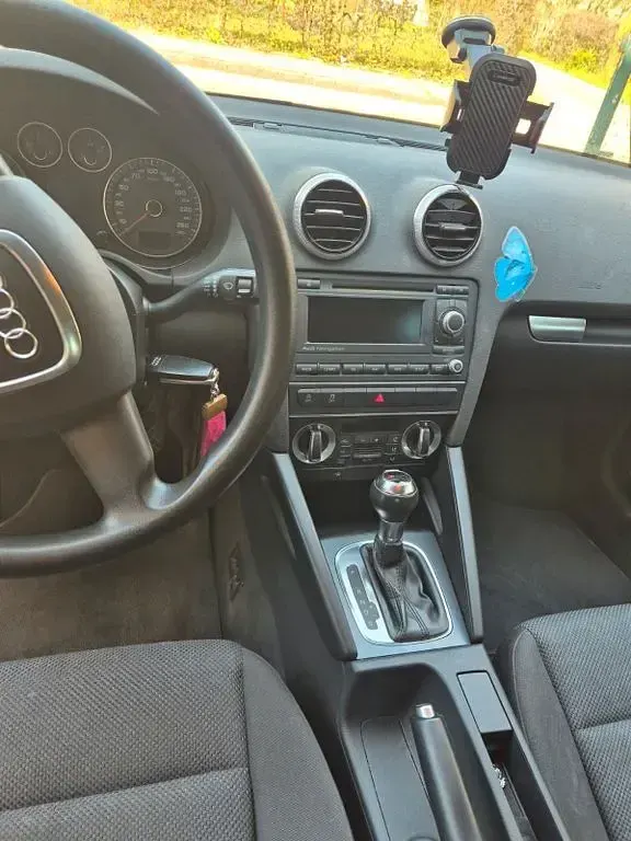 Gebraucht Audi A3 Attraction 140 PS (102 kW) 2011 Schwarz Kleinwagen