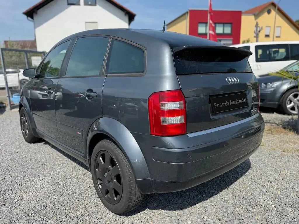 Gebraucht Audi A2 90 PS (66 kW) 2004 Grau Kleinwagen