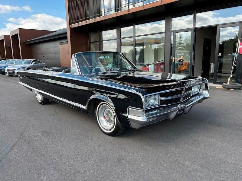 Schwarz Gebraucht 1965 Chrysler 300 Convertible Cabrio | 26.900 € - Bild 1/4