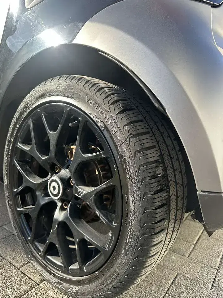 Używany Smart ForFour 90 KM (66 kW) 2017 Szary Hatchback